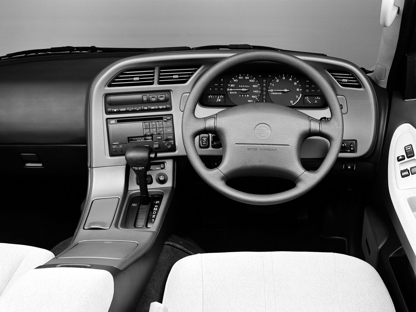 Nissan Largo, III (W30), 1993–1999, Minivan: Front cabin