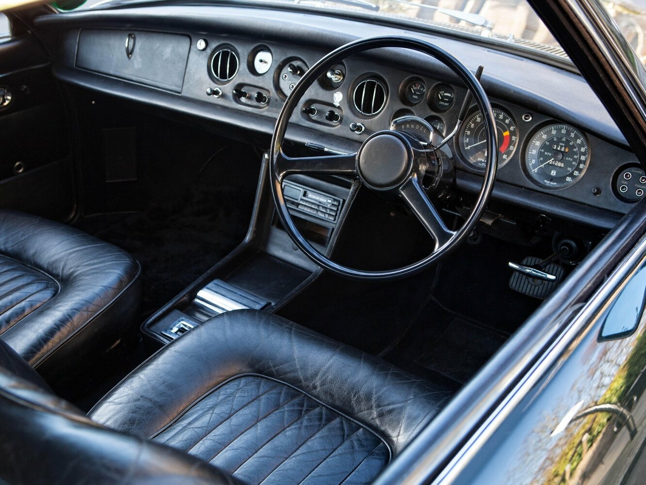 Bentley T-Series, , 1965–1980, Купе: Передняя панель