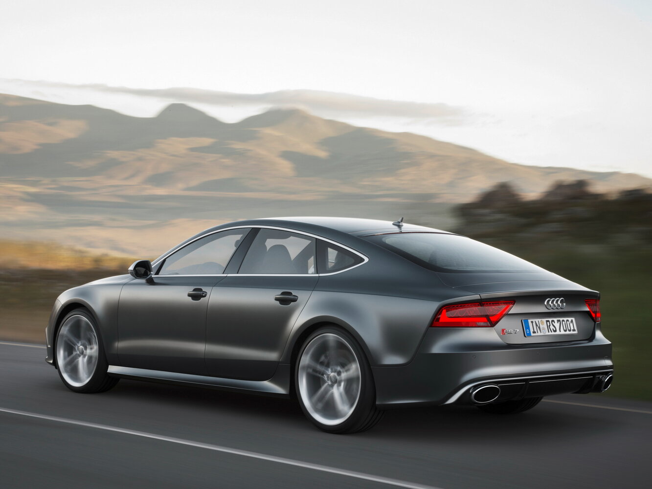 Audi RS 7, I (4G), 2013–2014, Liftback Sportback: Rear three-quarter view