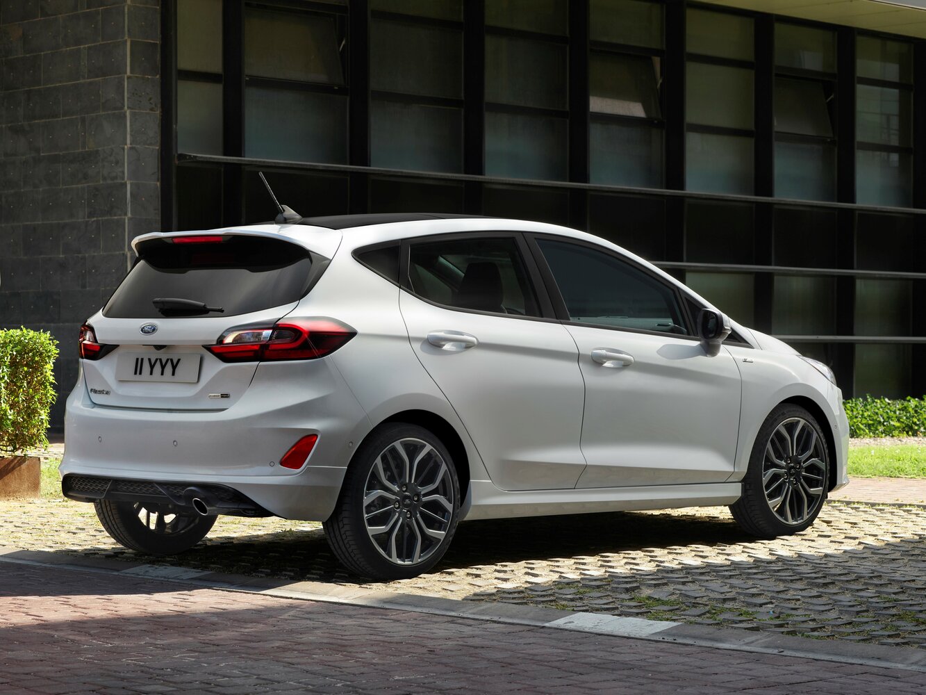 Ford Fiesta, Mk7 facelift, 2021–2023, Hatchback 5 door: Rear three-quarter view