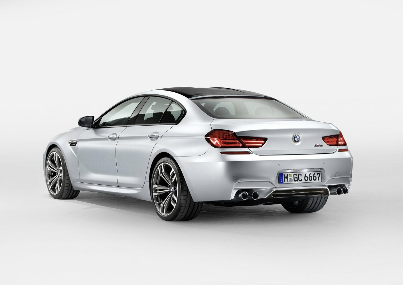 BMW M6, III (F06/F13/F12), 2012–2018, Седан Gran Coupe: Вид сзади в три четверти