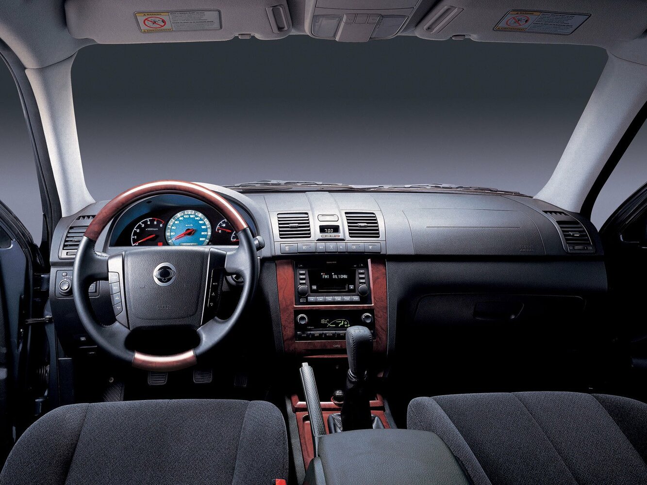SsangYong Rexton, I, 2001–2010, Внедорожник 5 дв.: Передняя панель