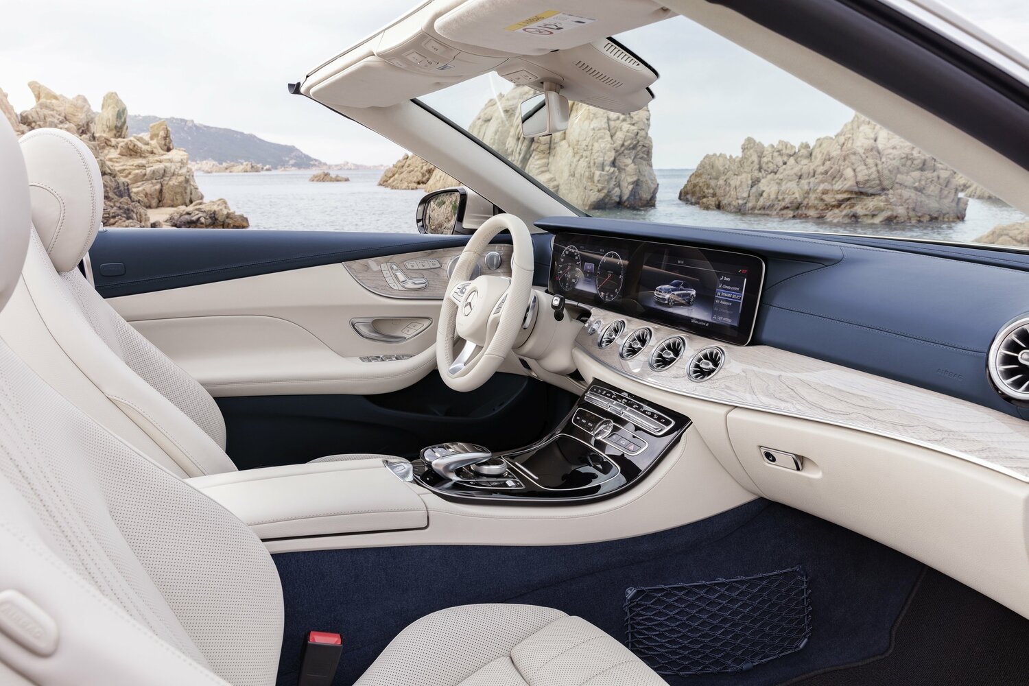 Mercedes-Benz E-Класс, V (W213, S213, C238), 2016–2021, Кабриолет: Передняя часть салона