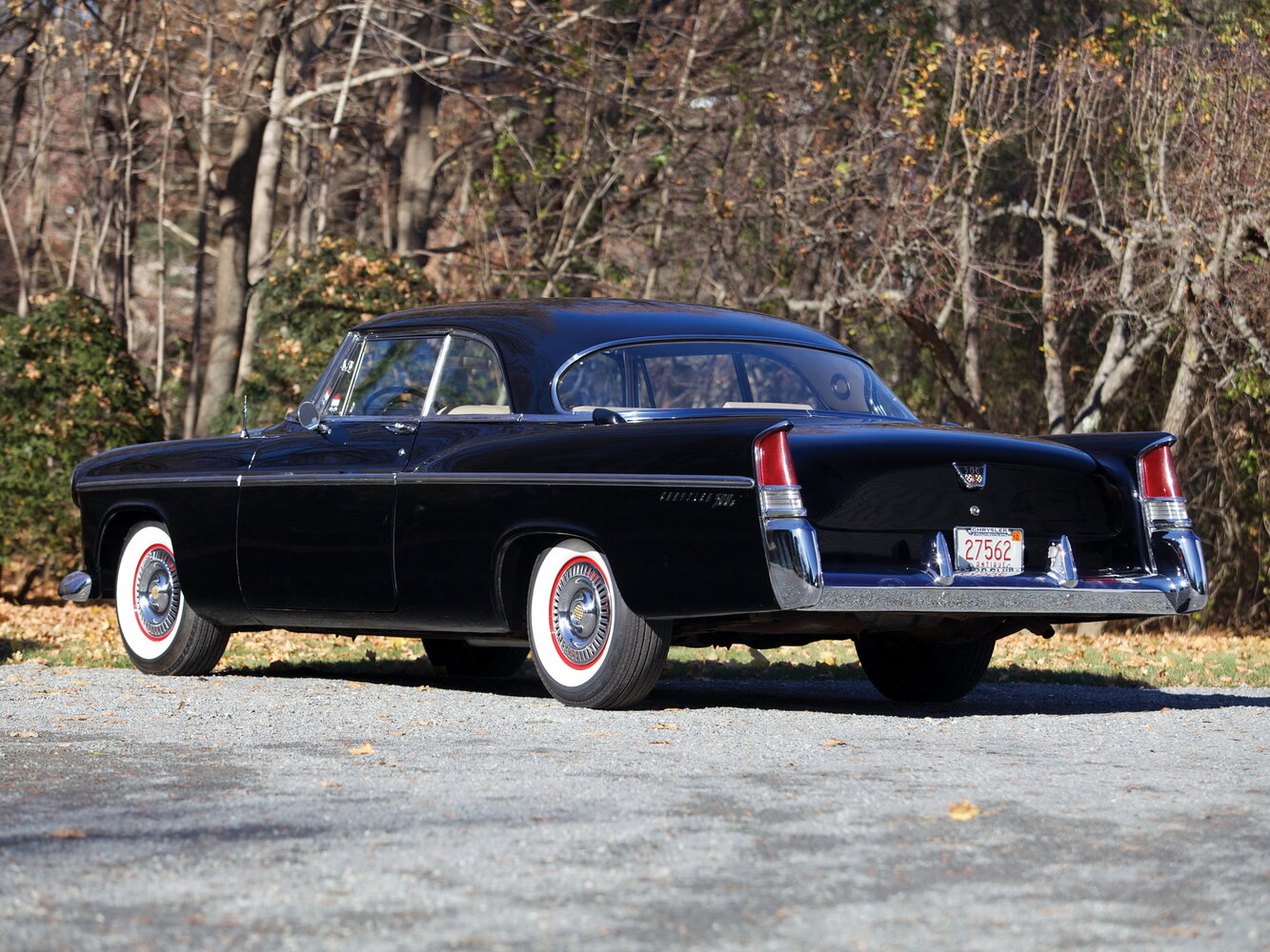 Chrysler 300 Letter Series, I (300B) Рестайлинг, 1955–1956, Купе-хардтоп: Вид сзади в три четверти