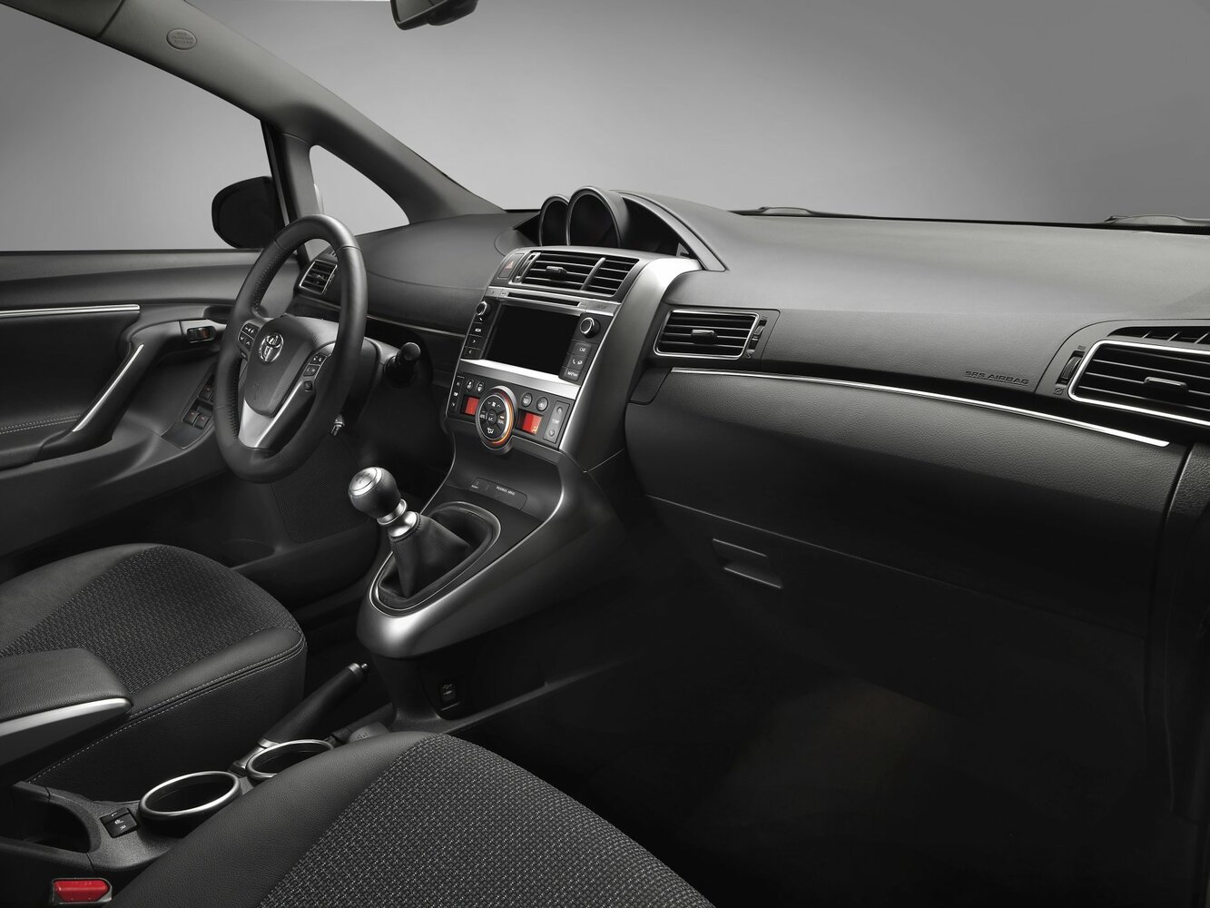 Toyota Verso, I Рестайлинг, 2012–2018, Компактвэн: Передняя часть салона
