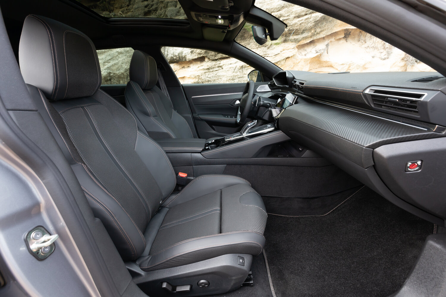 Peugeot 508, II, 2018–2023, Универсал 5 дв.: Передняя часть салона