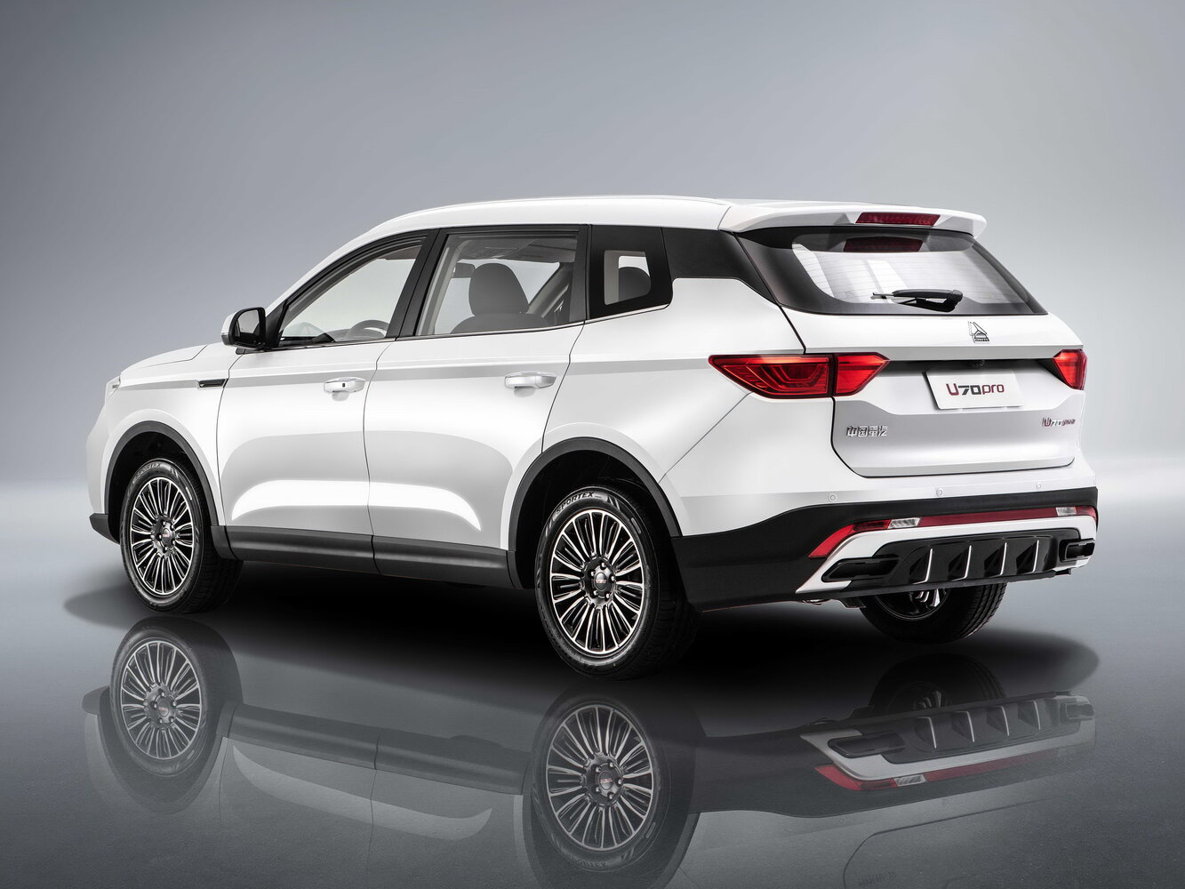 VGV U70 Pro, , 2022–2026, Внедорожник 5 дв.: Вид сзади в три четверти
