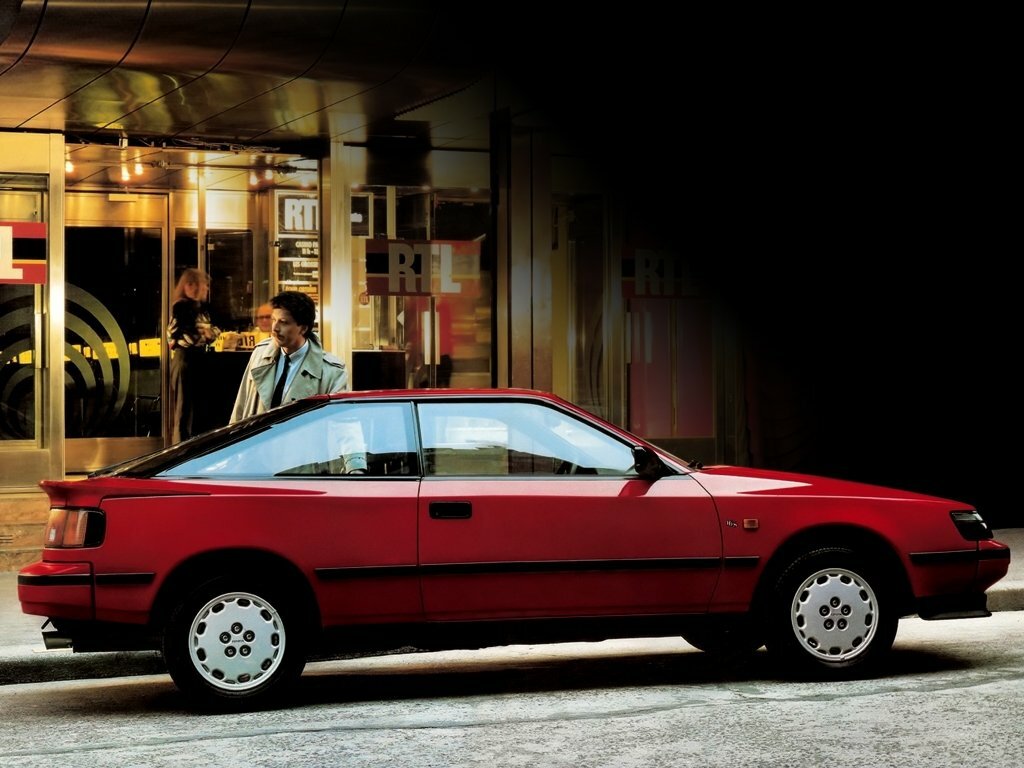 Toyota Celica, IV (T160), 1985–1990, Hatchback 3 door: Side view