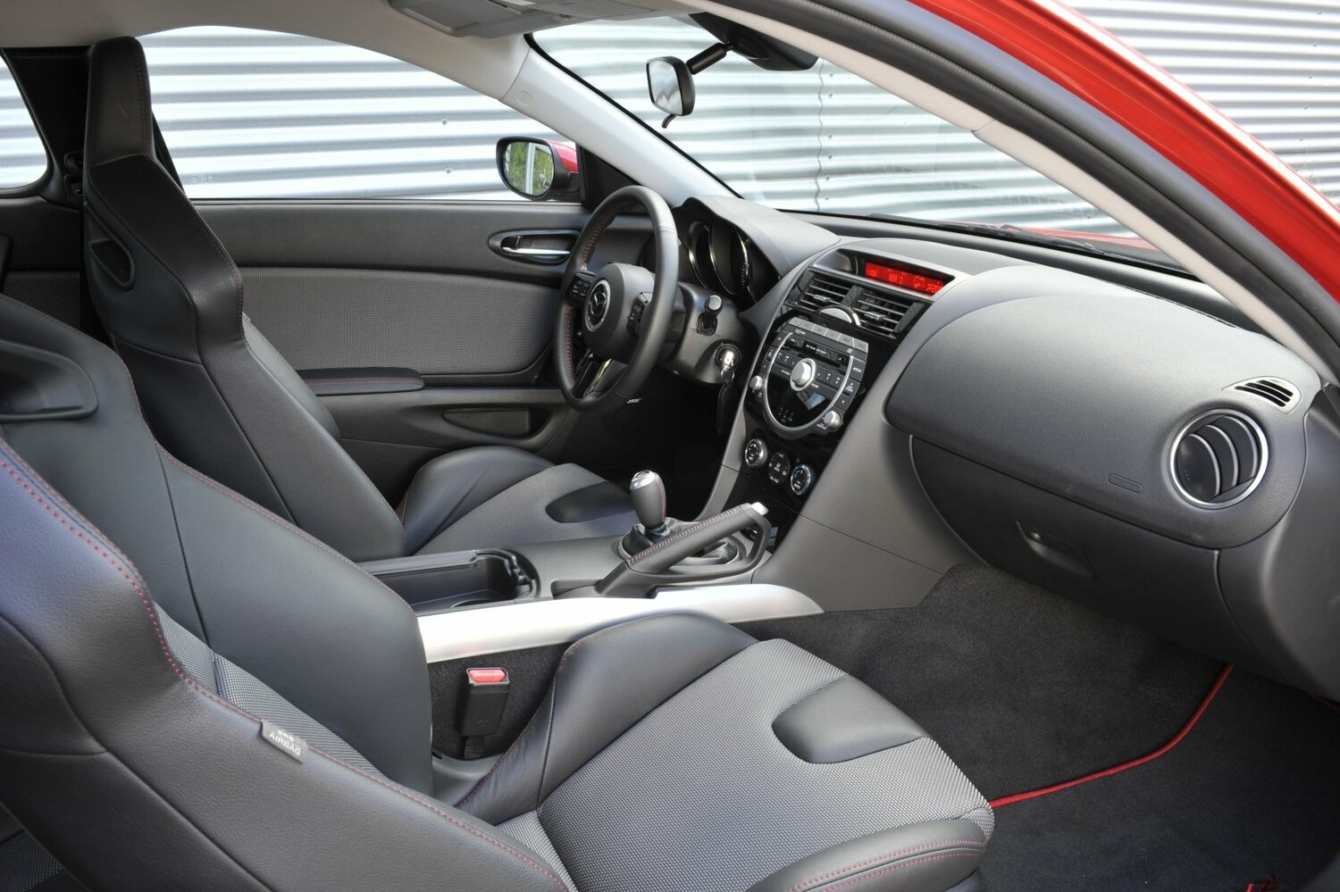 Mazda RX-8, I facelift, 2008–2012, Coupe: Front cabin