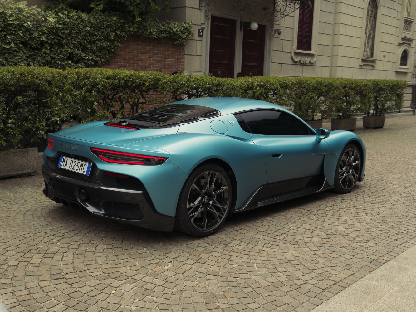 Maserati MCPura, , 2025–2026, Купе: Вид сзади в три четверти