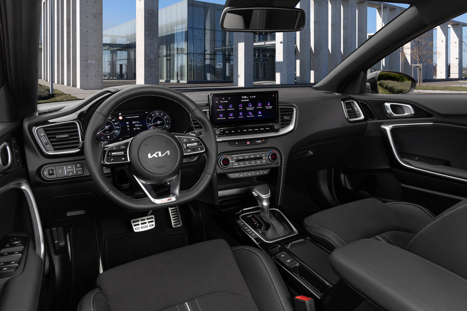Kia Ceed, III facelift, 2021–2026, Hatchback 5 door: Front cabin
