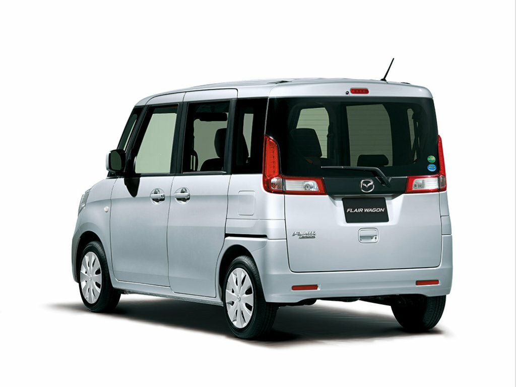 Mazda Flair Wagon, II facelift, 2015–2018, Микровэн: Rear three-quarter view