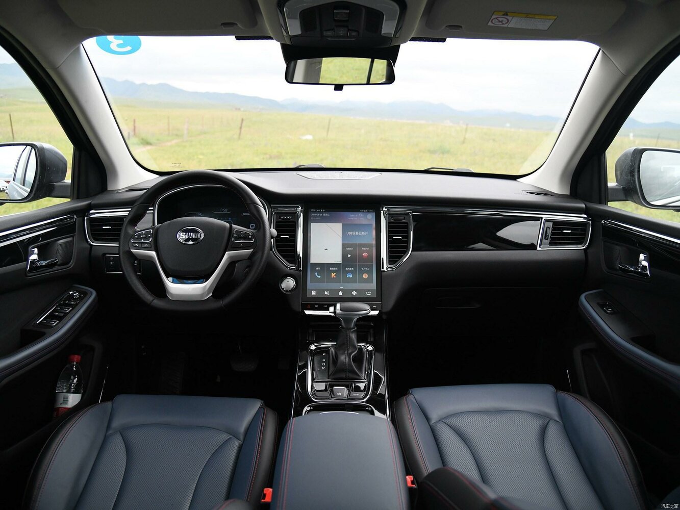SWM G05, , 2019–2021, SUV 5 door: Dashboard