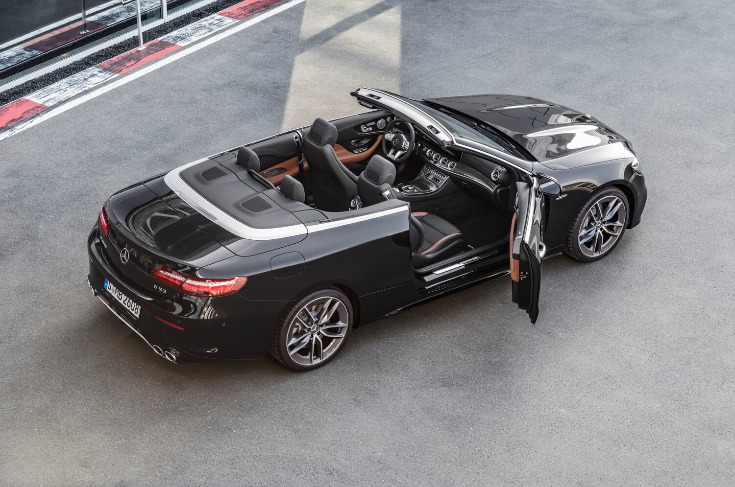 Mercedes-Benz E-Класс AMG, V (W213), 2016–2020, Кабриолет: Вид сзади в три четверти