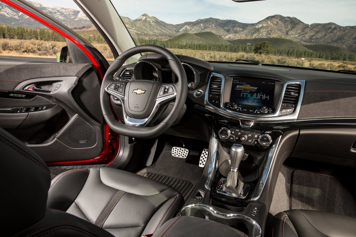 Chevrolet SS, I facelift, 2015–2017, Sedan: Front cabin