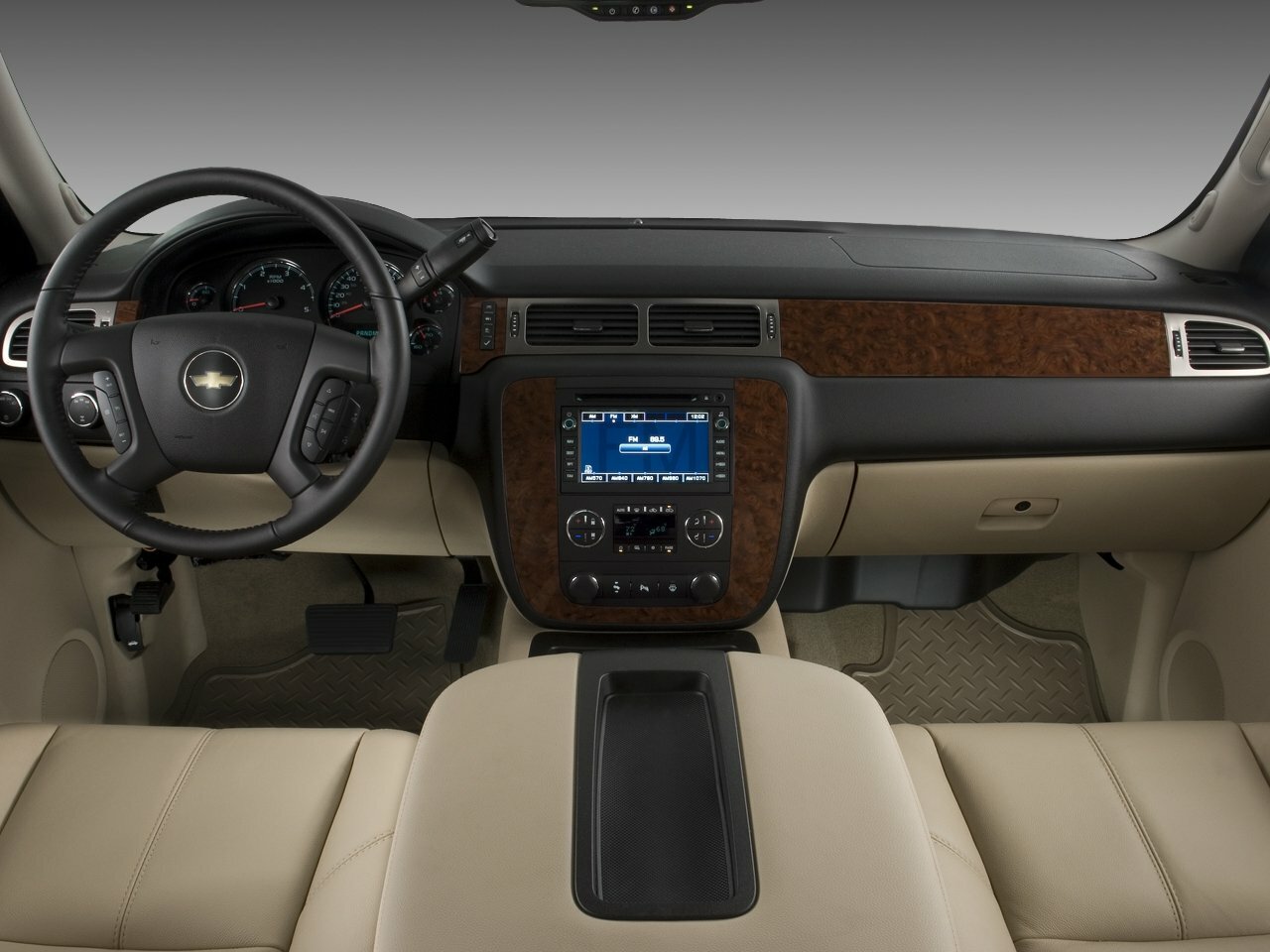 Chevrolet Silverado, II (GMT900), 2007–2013, Пикап Полуторная кабина Extended Cab: Передняя панель