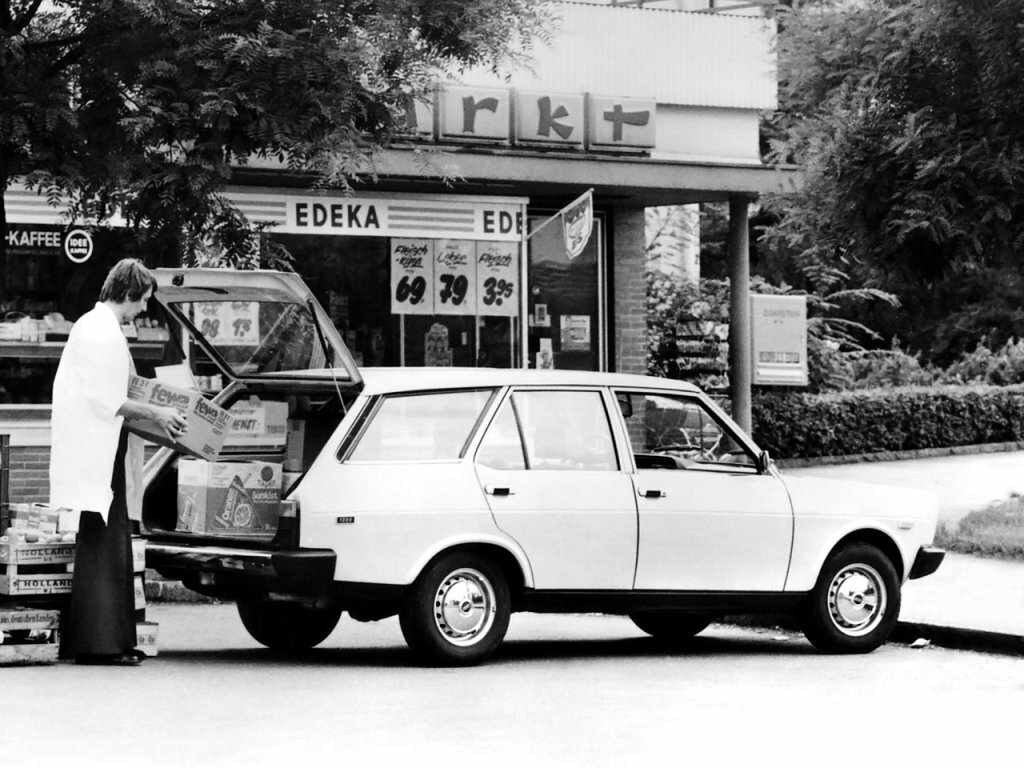 Fiat 131, , 1974–1985, Универсал 5 дв.: Вид сзади в три четверти