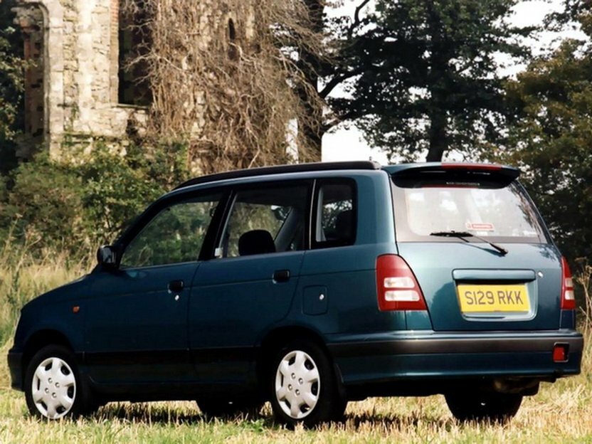 Daihatsu Gran Move, , 1996–2002, Компактвэн: Вид сзади в три четверти
