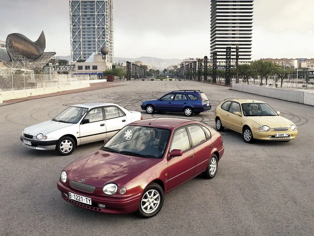 Toyota Corolla, 8 поколение, E110, Хэтчбек 5 дв., Европа, 05.1997 - 01.2000: фото поколения 2