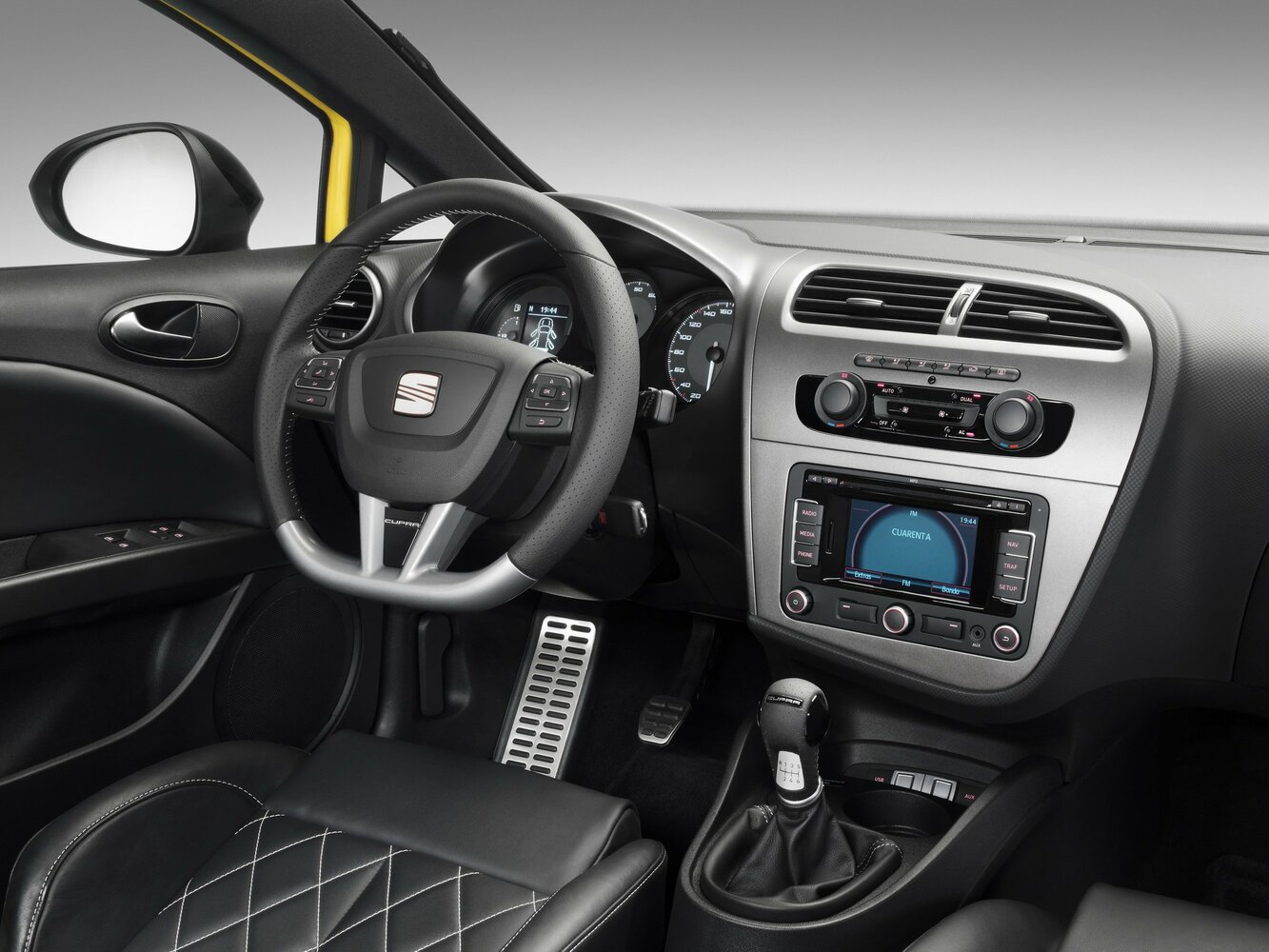 SEAT Leon Cupra, II, 2006–2009, Хэтчбек 5 дв.: Передняя часть салона