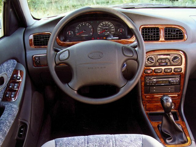 Kia Clarus, II, 1998–2001, Универсал 5 дв.: Передняя панель