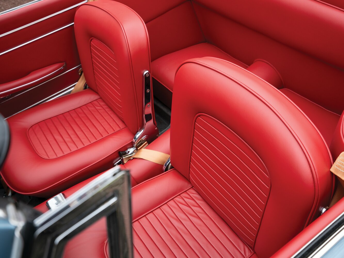 Maserati 3500 GT, , 1957–1964, Кабриолет Spyder: Передняя часть салона