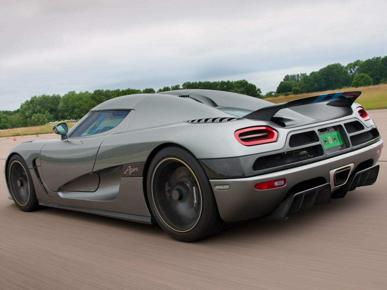 Koenigsegg Agera, , 2011–2018, Тарга: Вид сзади в три четверти