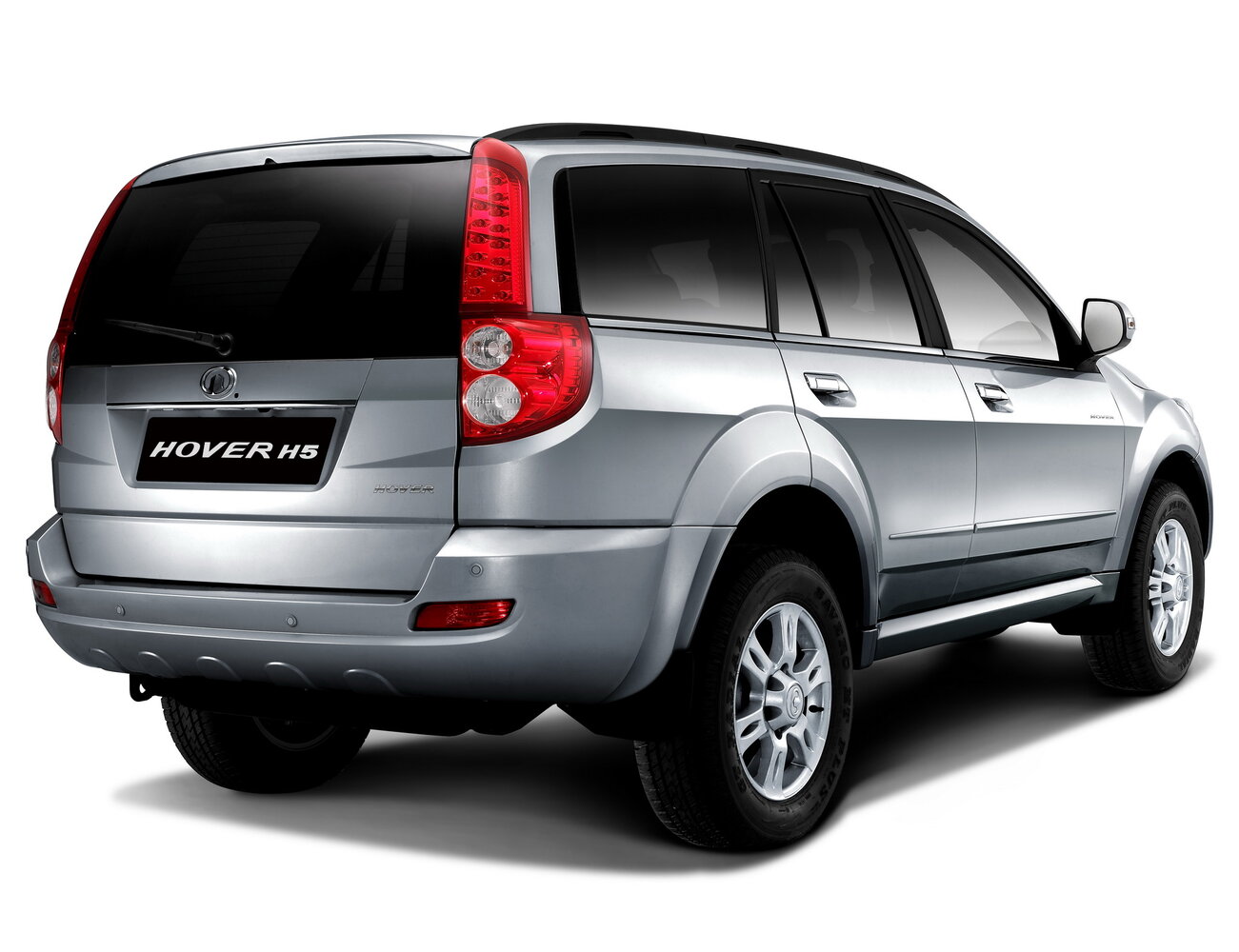 Great Wall Hover H5, , 2010–2017, SUV 5 door: Rear three-quarter view