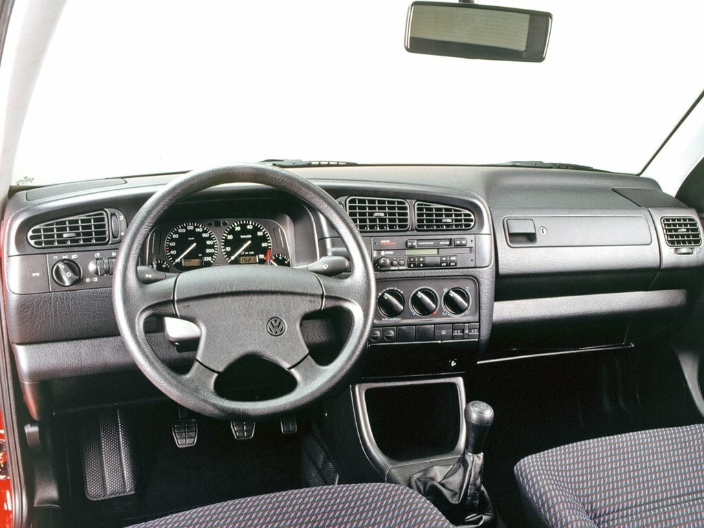 Volkswagen Vento, , 1991–1998, Седан: Передняя панель
