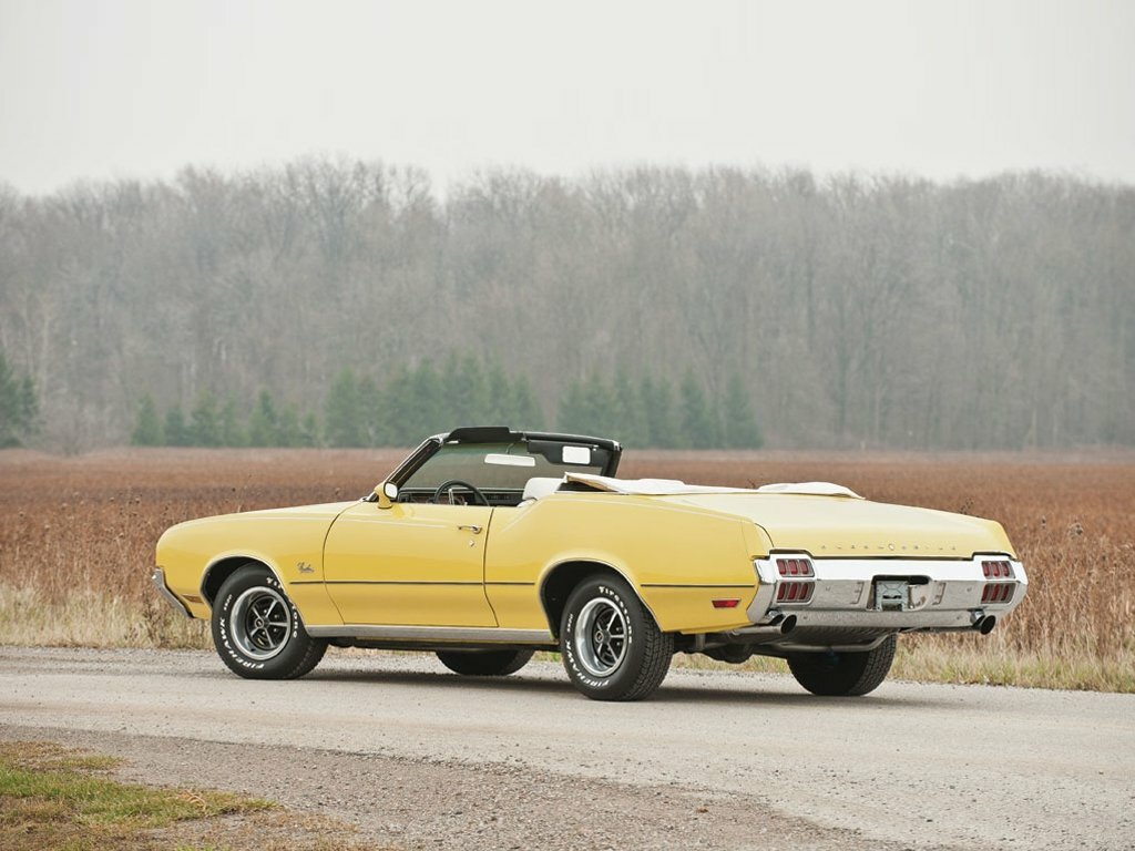 Oldsmobile Cutlass, III, 1968–1972, Кабриолет: Вид сзади в три четверти