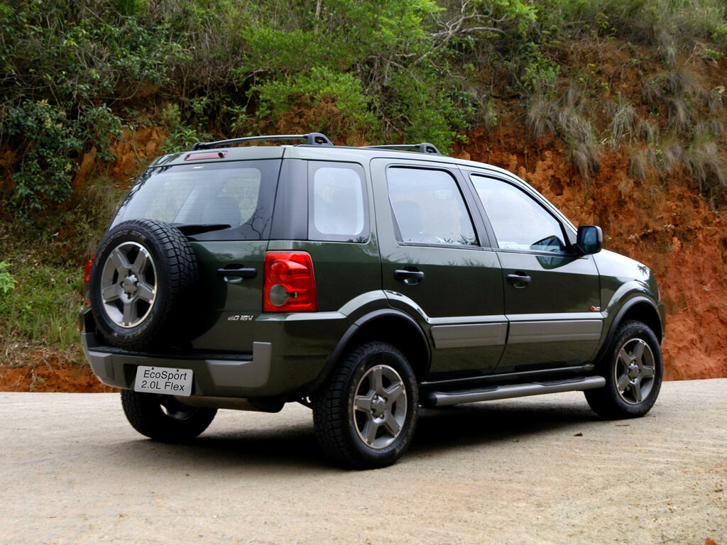 Ford EcoSport, I Рестайлинг, 2007–2012, Внедорожник 5 дв.: Вид сзади в три четверти