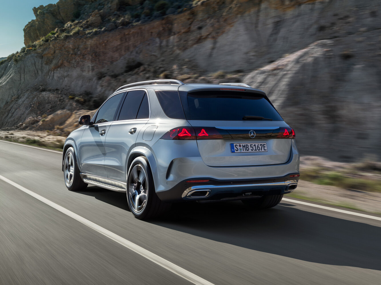 Mercedes-Benz GLE, II (V167) Рестайлинг 2, 2026–2026, Внедорожник 5 дв.: Вид сзади в три четверти