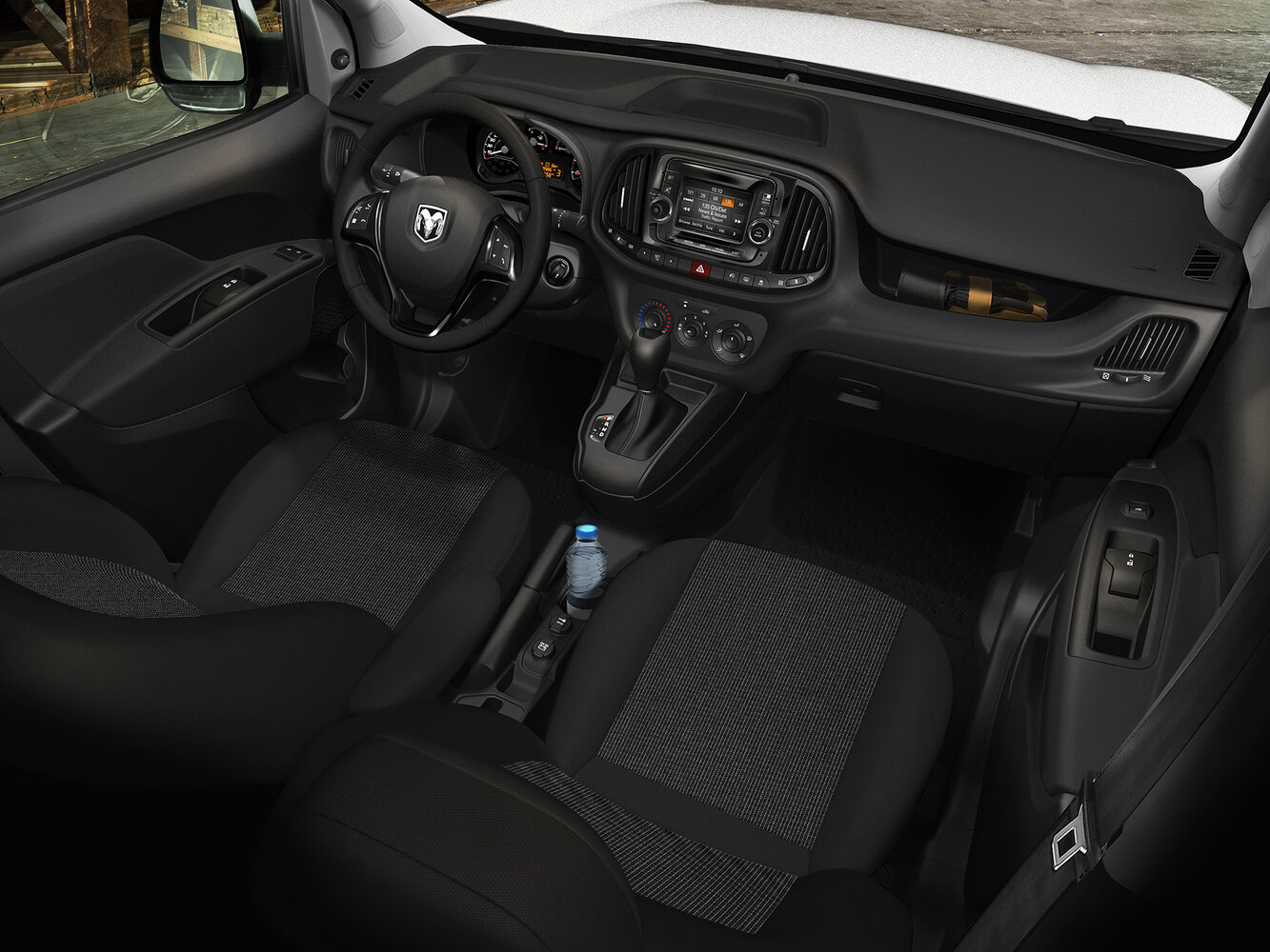Ram V1000, , 2022–2023, Van: Front cabin