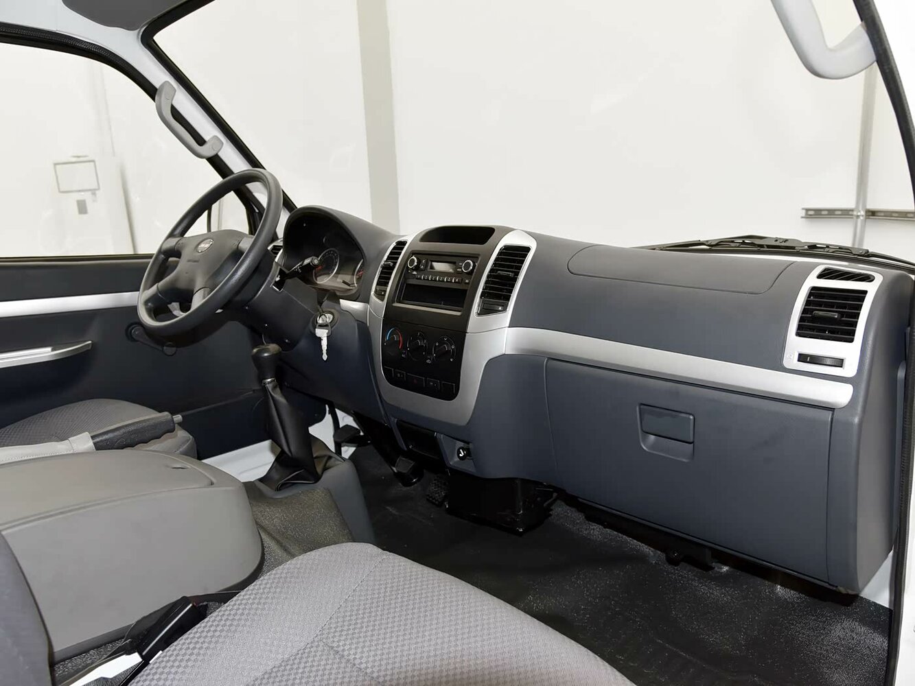 Jinbei Haise, V, 2006–2026, Van: Front cabin