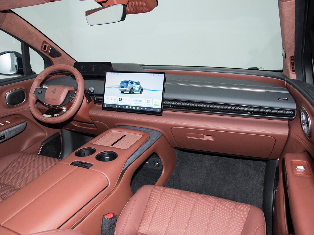 Aion Hyptec HL, , 2025–2026, Внедорожник 5 дв.: Передняя часть салона