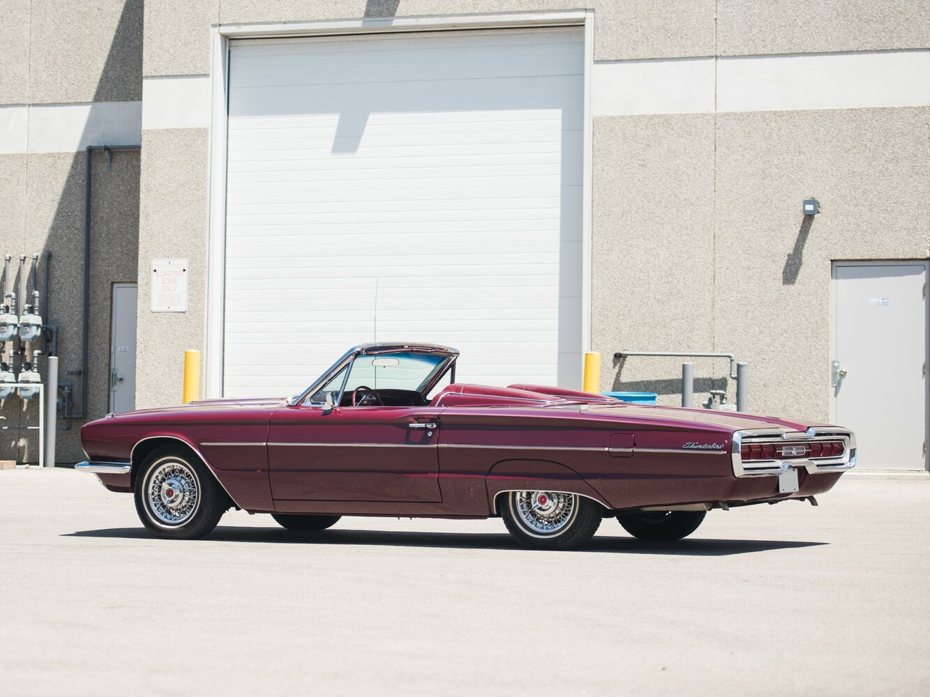 Ford Thunderbird, IV Рестайлинг, 1965–1966, Кабриолет: Вид сзади в три четверти