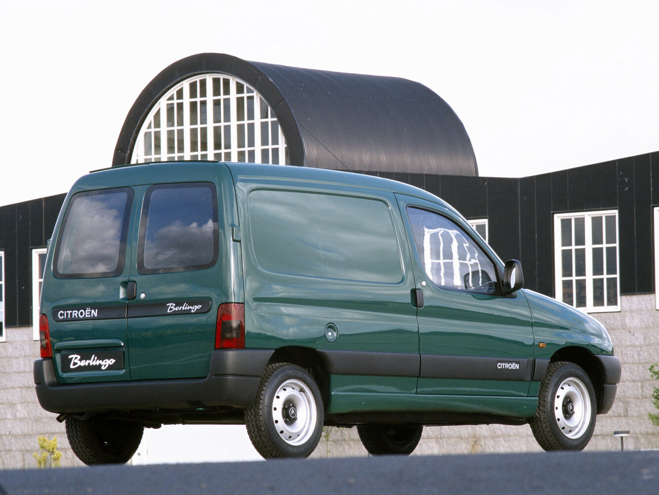Citroen Berlingo, I, 1996–2002, Van: Rear three-quarter view