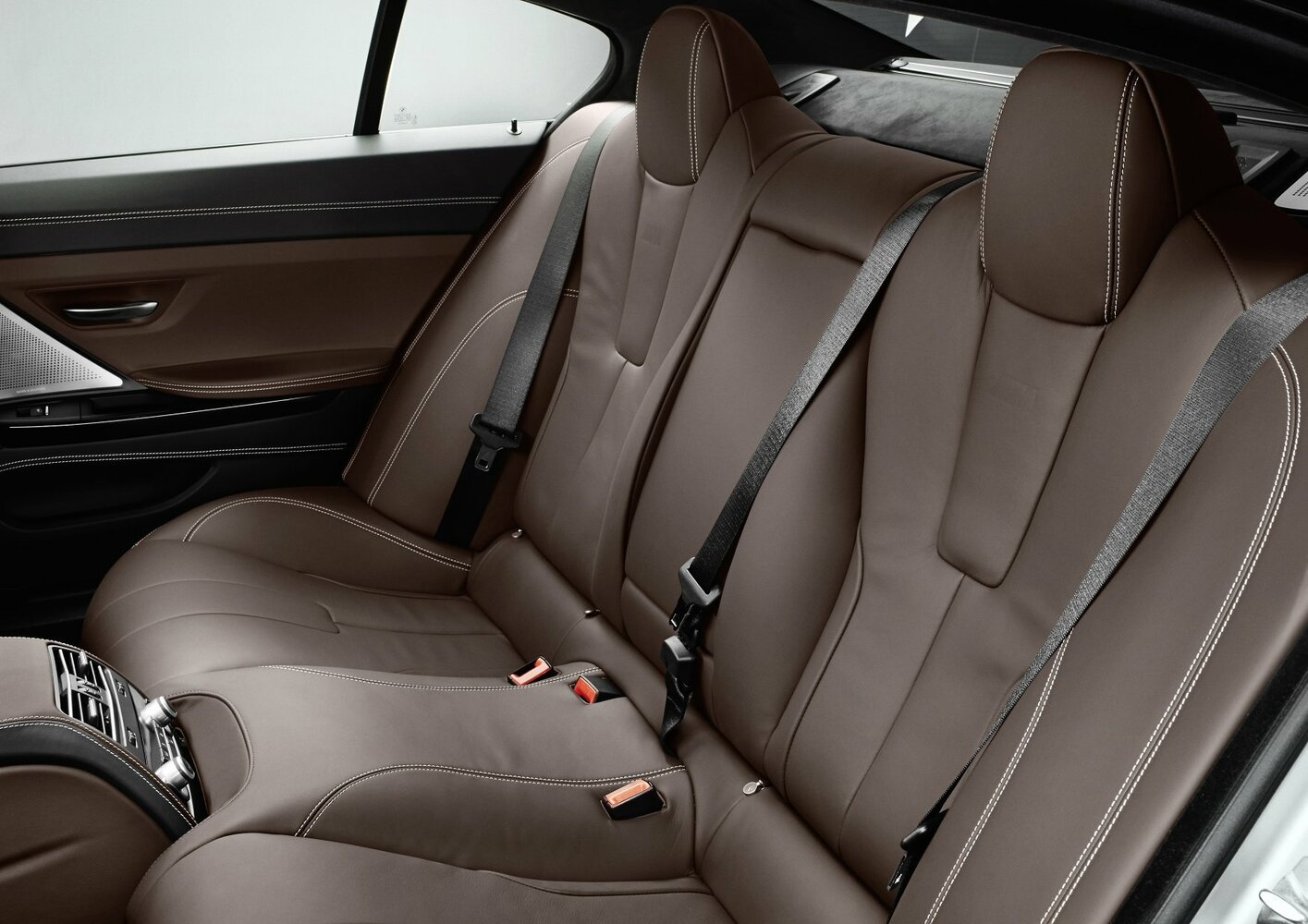 BMW M6, III (F06/F13/F12), 2012–2018, Седан Gran Coupe: Задняя часть салона