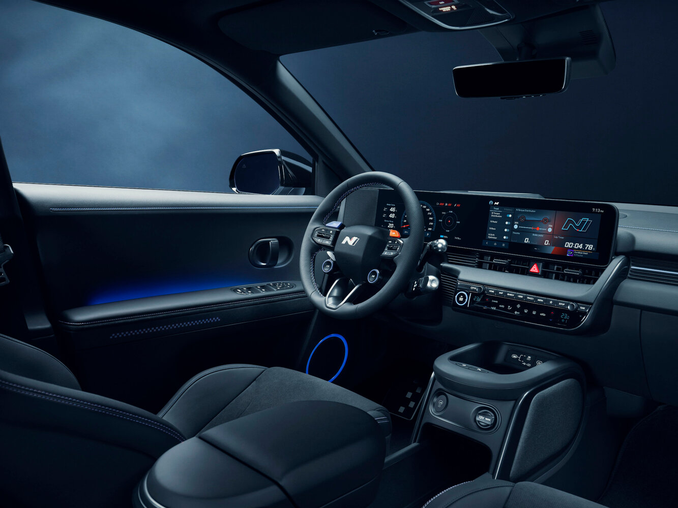Hyundai IONIQ 5 N, , 2023–2026, Внедорожник 5 дв.: Передняя часть салона