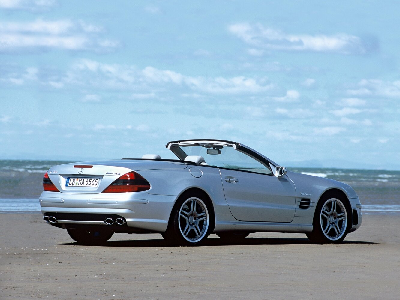 Mercedes-Benz SL-Класс AMG, II (R230) Рестайлинг, 2006–2008, Родстер: Вид сзади в три четверти