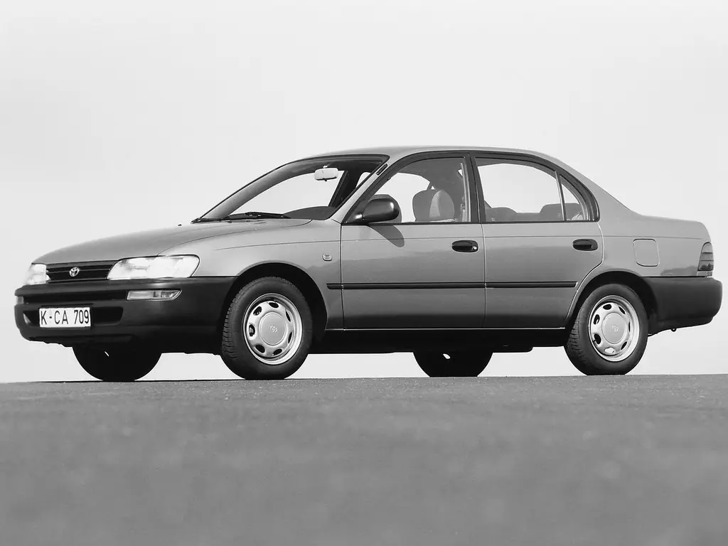 Toyota Corolla, 7 поколение, E100, Седан, Европа, 06.1991 - 04.1995: фото поколения 1