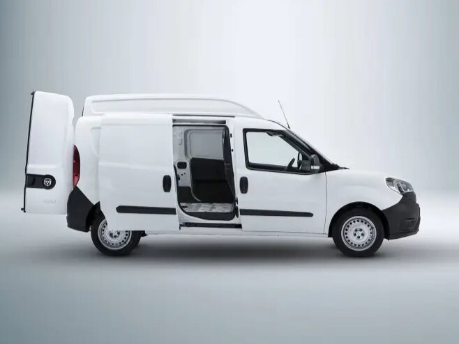 Ram V1000, , 2022–2023, Van L: Side view