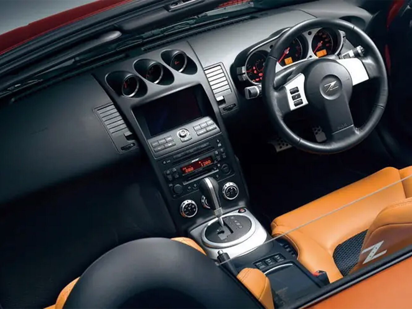 Nissan Fairlady Z, V (Z33), 2002–2008, Родстер: Front cabin