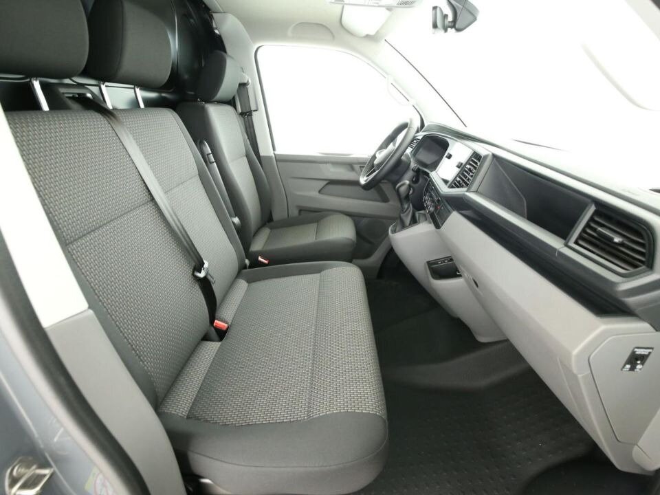 Volkswagen Transporter, T6 Рестайлинг, 2019–2024, Фургон Long: Передняя часть салона