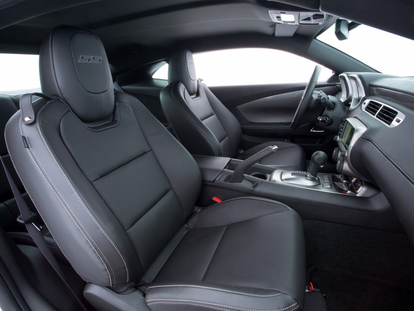 Chevrolet Camaro, V Рестайлинг, 2013–2015, Купе: Передняя часть салона
