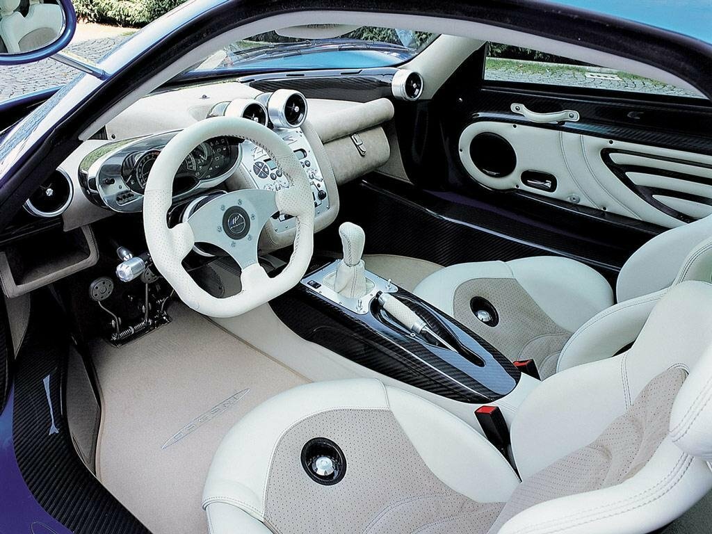 Pagani Zonda, , 1999–2013, Купе: Передняя часть салона