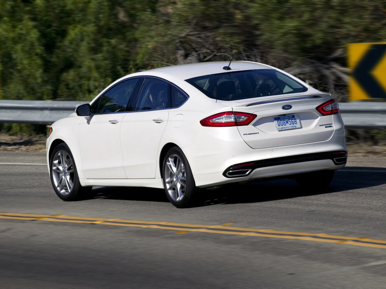 Ford Fusion (North America), II, 2012–2016, Sedan: Rear three-quarter view