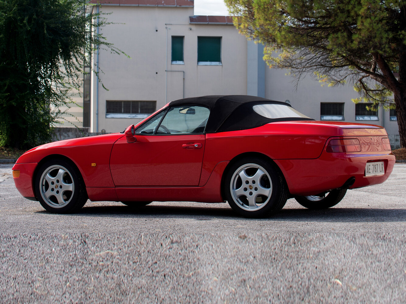 Porsche 968, , 1991–1995, Кабриолет: Вид сзади в три четверти