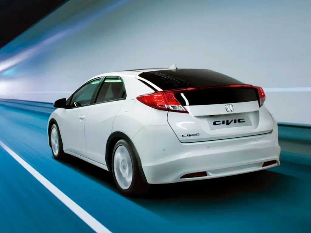 Honda Civic, 9 поколение, FK, Хэтчбек 5 дв., Россия, 04.2012 - 03.2015: фото поколения 3