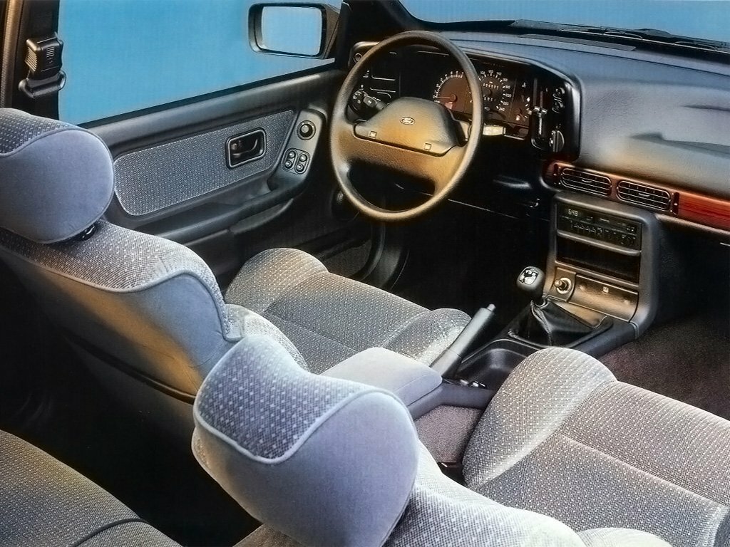 Ford Scorpio, I, 1985–1994, Седан: Передняя часть салона